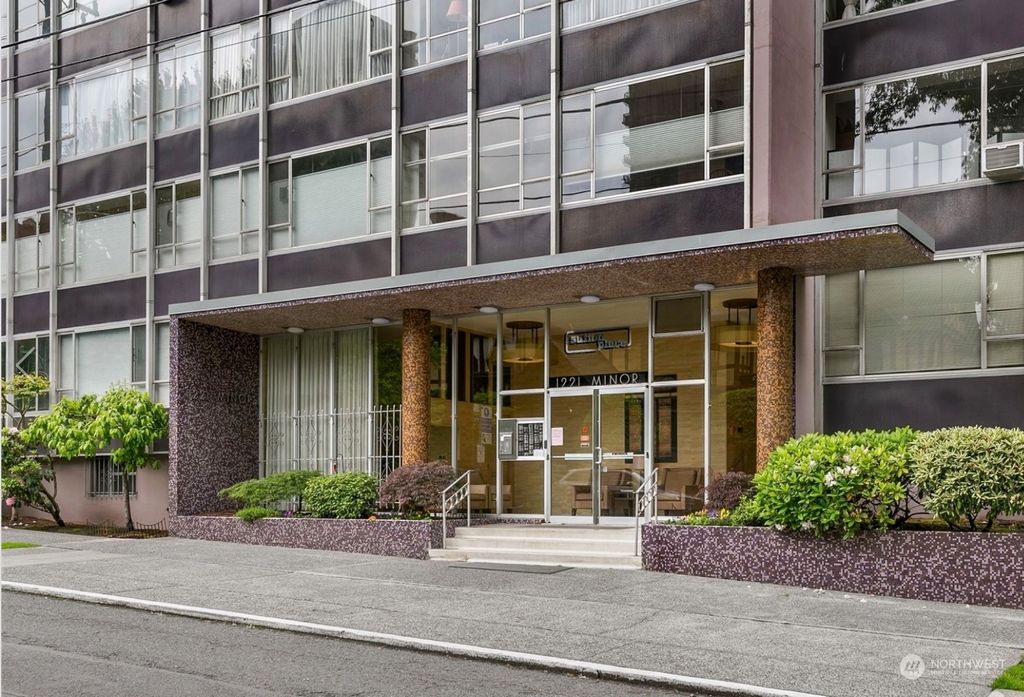 Photo of 1221 Minor Avenue #910, Seattle, WA 98101 (MLS # 2304645)