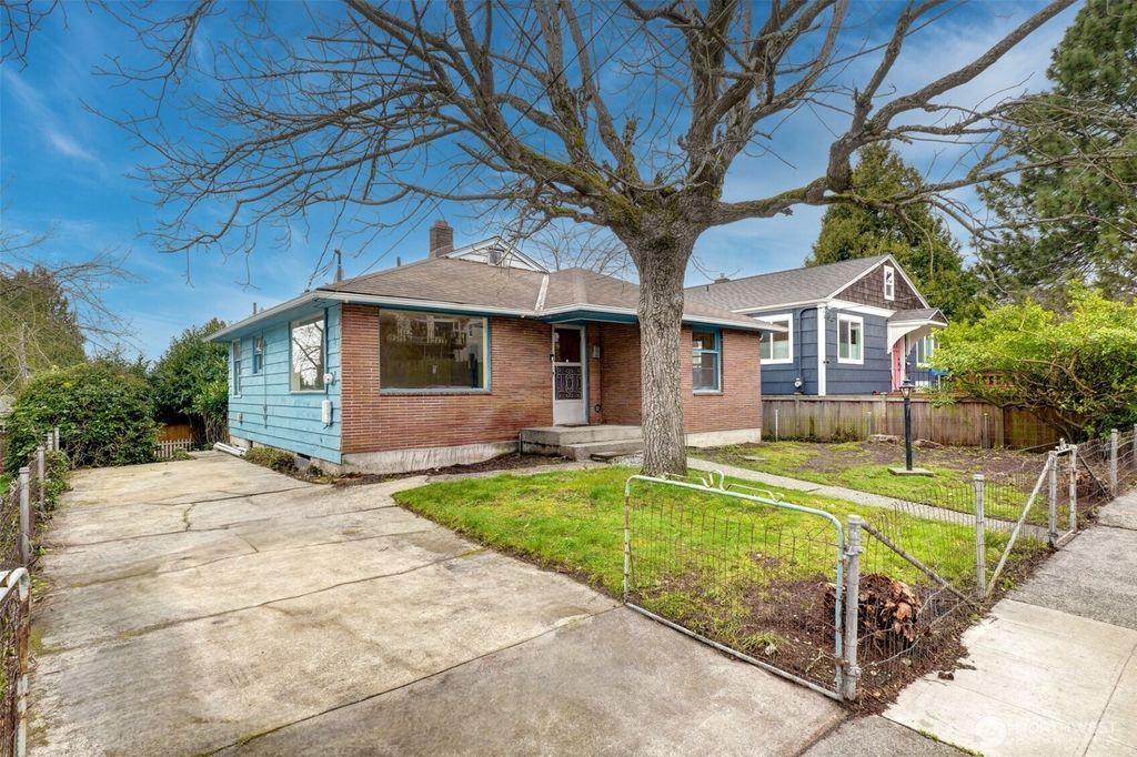 Photo of 7115 44th Avenue SW, Seattle, WA 98136 (MLS # 2488236)