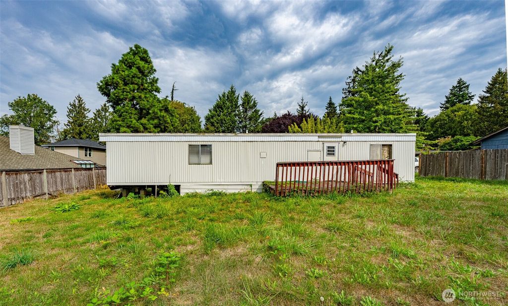 Photo of 19043 106th Avenue SE, Renton, WA 98055 (MLS # 2431189)