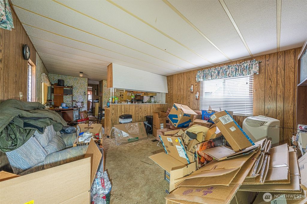 Photo of 19043 106th Avenue SE, Renton, WA 98055 (MLS # 2431189)