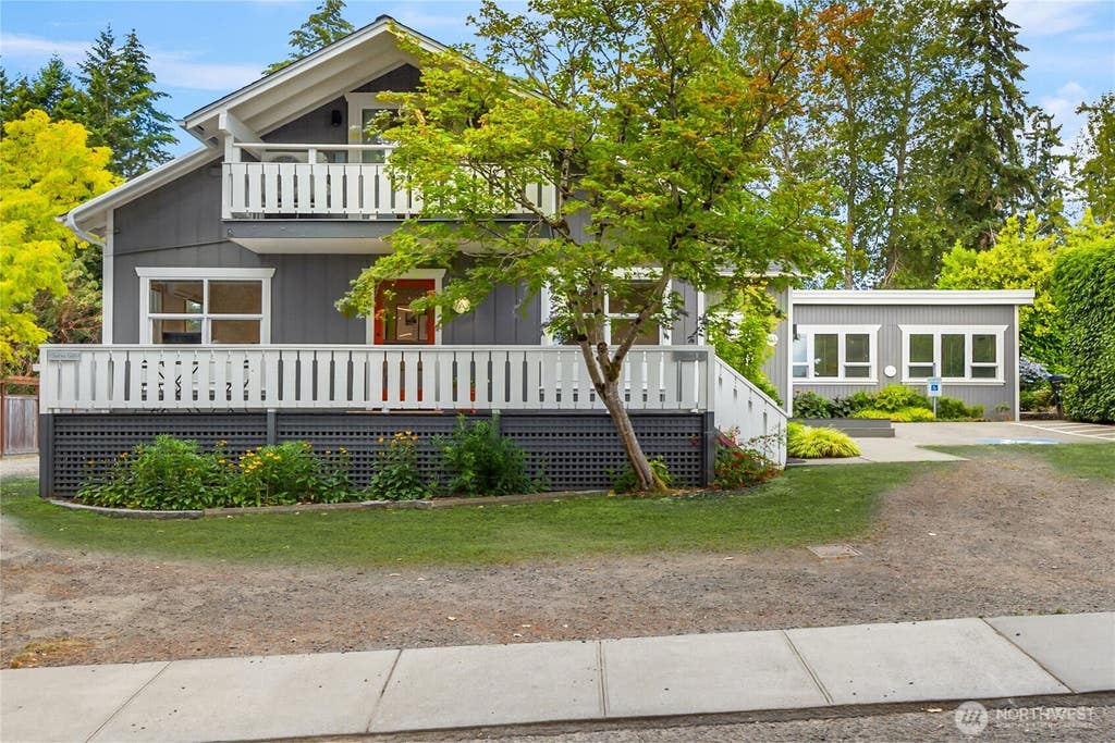 Photo of 151 Finch Place SW, Bainbridge Island, WA 98110 (MLS # 2565362)