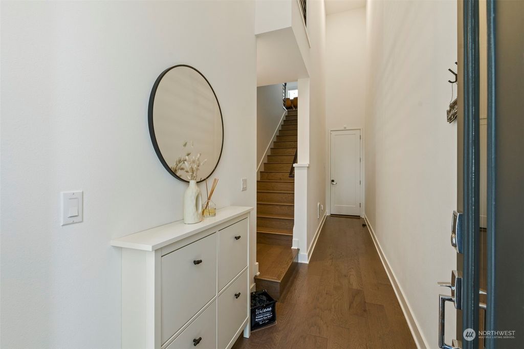 Photo of 23111 NE 8th St. St #D4, Sammamish, WA 98074 (MLS # 2239277)