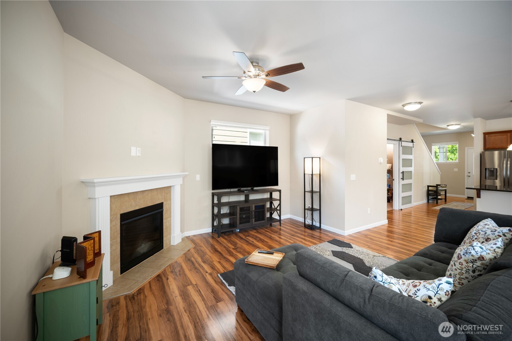 7609 Columbia Way NE