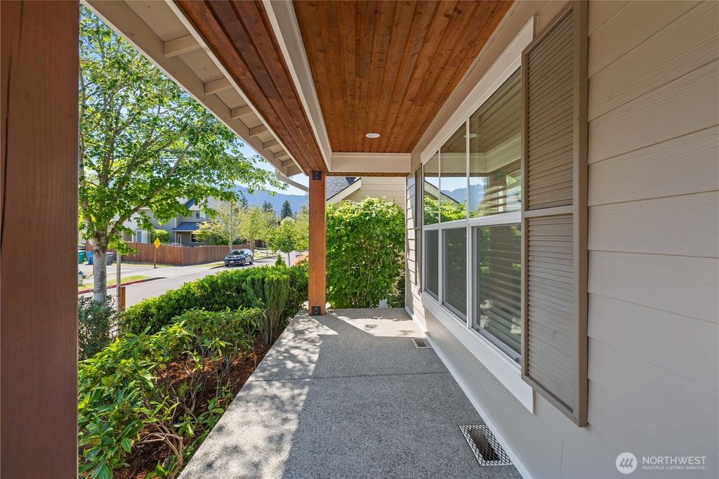 Photo of 3098 SE 16th Street, North Bend, WA 98045 (MLS # 2472451)