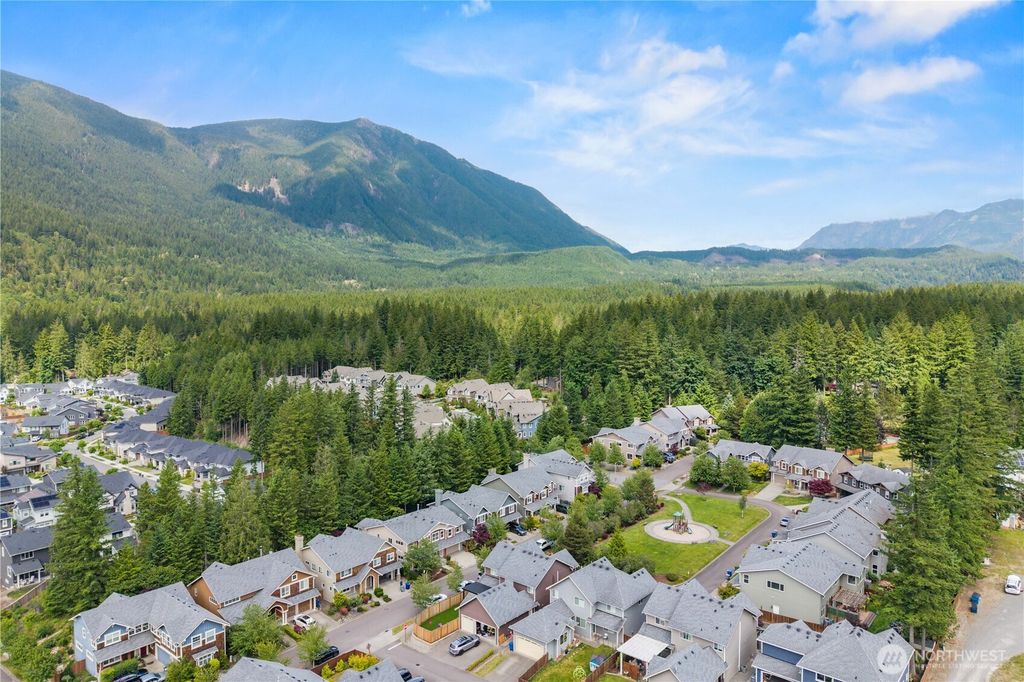 Photo of 3098 SE 16th Street, North Bend, WA 98045 (MLS # 2472451)