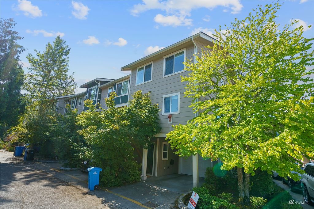 Photo of 1180 N 198th Street, Shoreline, WA 98133 (MLS # 1987419)
