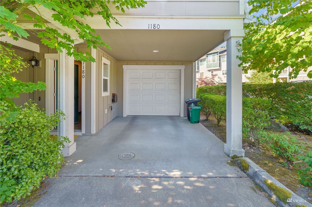 Photo of 1180 N 198th Street, Shoreline, WA 98133 (MLS # 1987419)