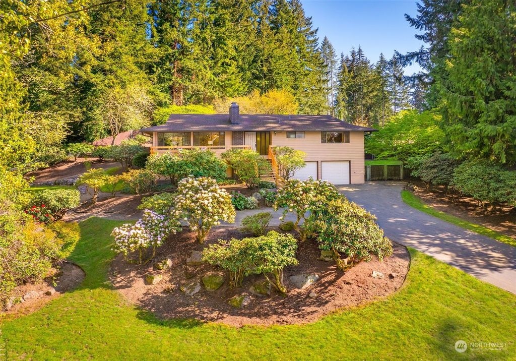 Photo of 17227 17th Avenue W, Lynnwood, WA 98037 (MLS # 2224662)