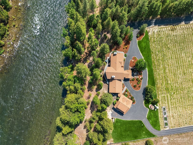 17913 River Road
