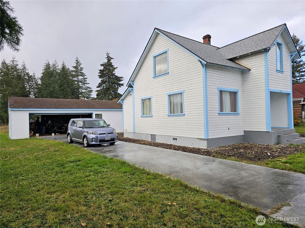 Photo of 120 S Park St, Oakville, WA 98568 (MLS # 2467505)