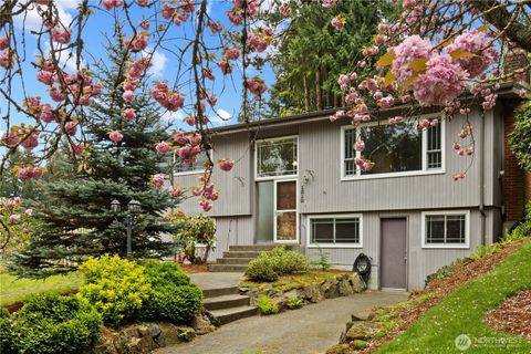 Photo of 1519 NE 185th Street, Shoreline, WA 98155 (MLS # 2514050)