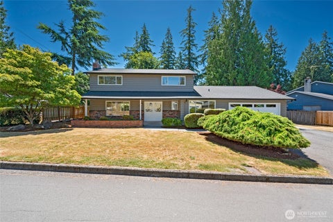 Photo of 305 NW 198th Street, Shoreline, WA 98177 (MLS # 2562341)