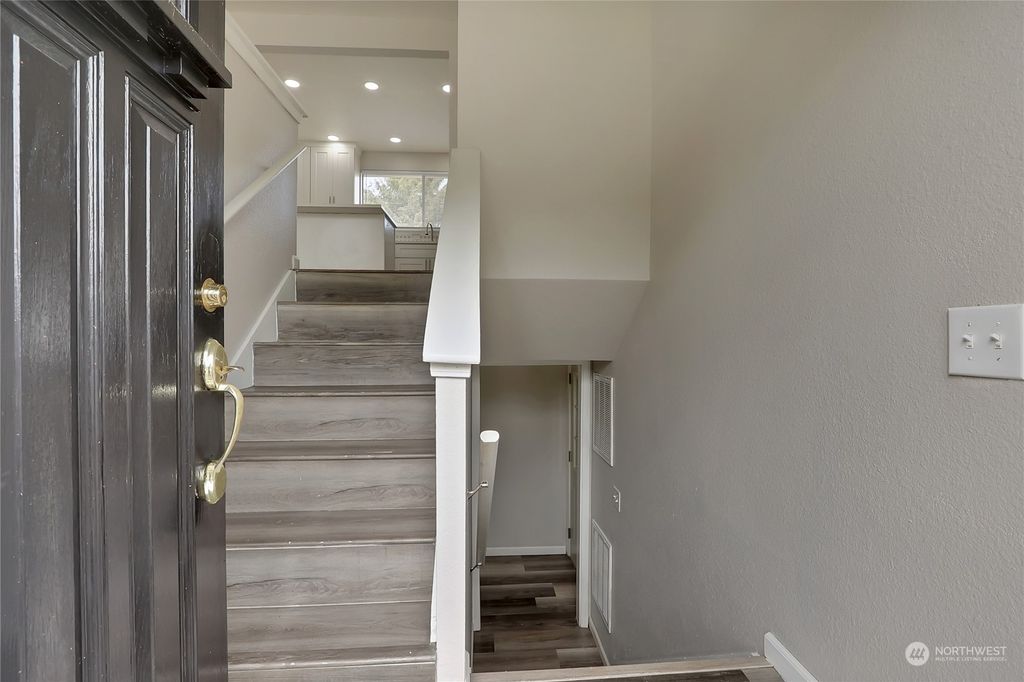 Photo of 2404 SW 307th Street, Federal Way, WA 98023 (MLS # 2222578)