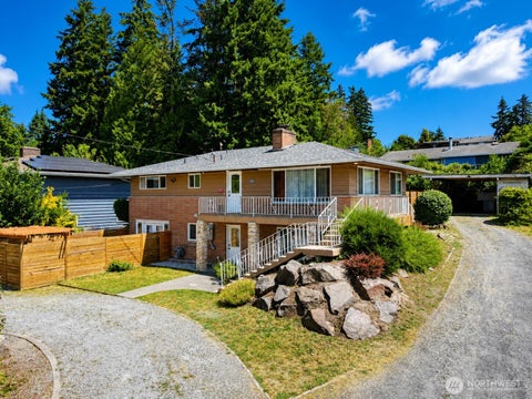 Photo of 23922 94th Avenue S, Kent, WA 98031 (MLS # 2583850)