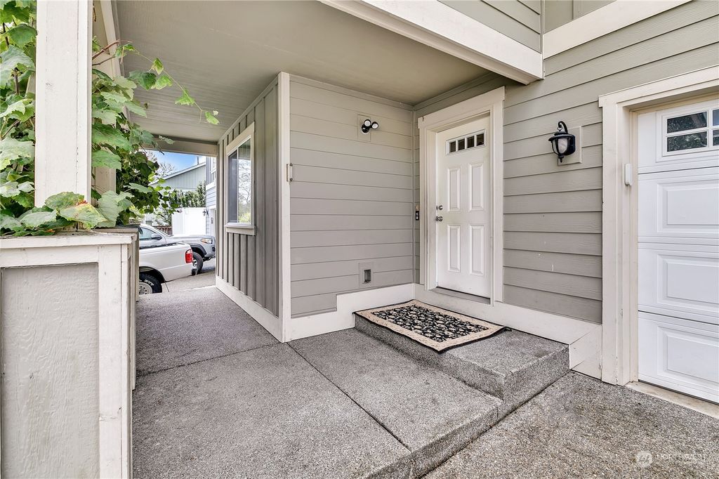 Photo of 12505 SE 265th Court, Kent, WA 98030 (MLS # 2296322)