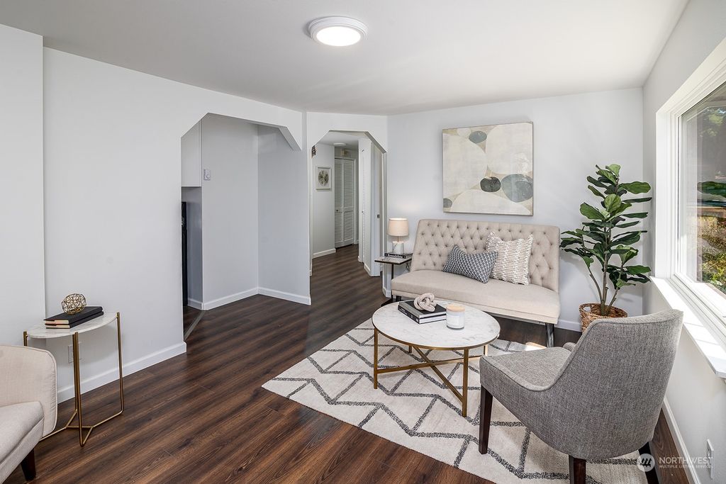 Photo of 12525 1st Avenue NE, Seattle, WA 98125 (MLS # 2077505)