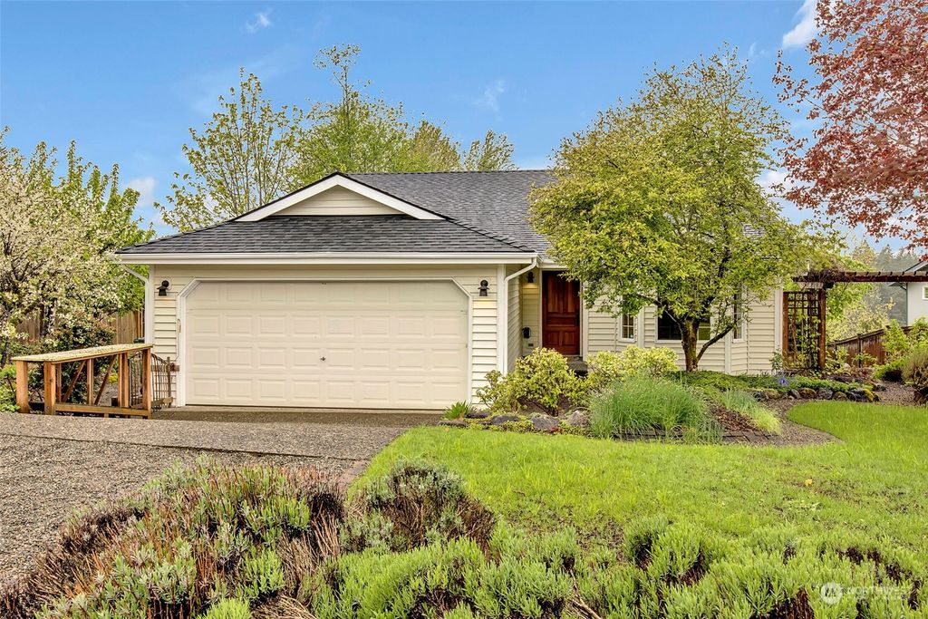 Photo of 25921 202nd Avenue SE, Covington, WA 98042 (MLS # 2055606)
