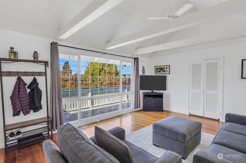 Photo of 4220 Chilberg Avenue SW, Seattle, WA 98116 (MLS # 2226582)