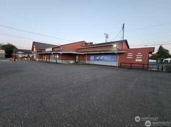 203 W Main St