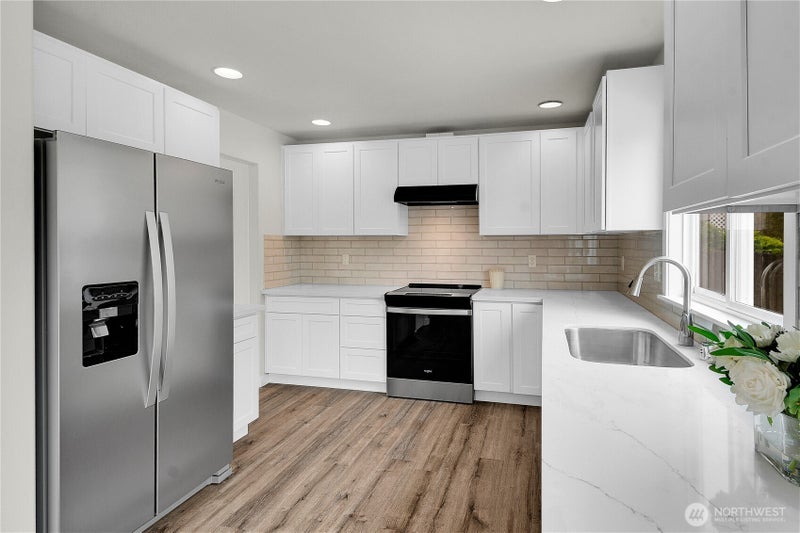20702 Anna Lane