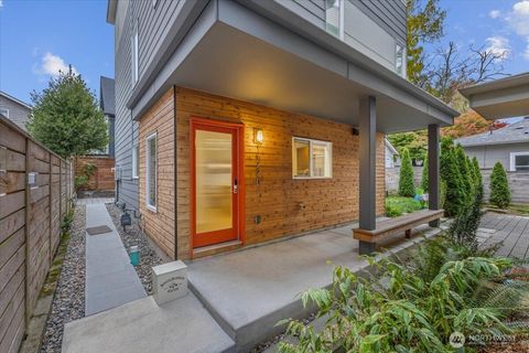 1722 NW 60th Street Seattle WA 98107