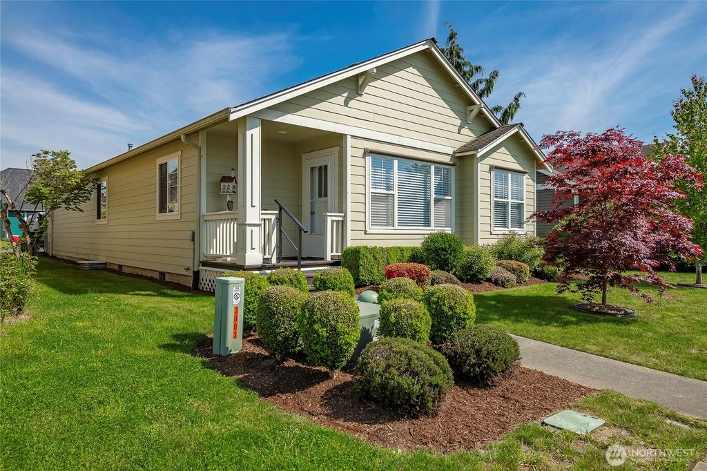 Photo of 2172 Oak Street, Lynden, WA 98264 (MLS # 2511822)
