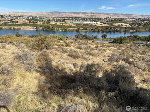 Photo of 0 Hedges Road, Wenatchee, WA 98801 (MLS # 2594141)