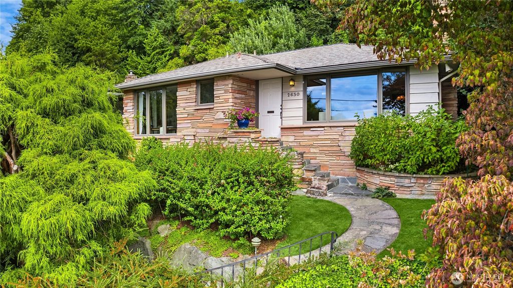 Photo of 2650 Perkins Lane Ln W, Seattle, WA 98199 (MLS # 2423041)