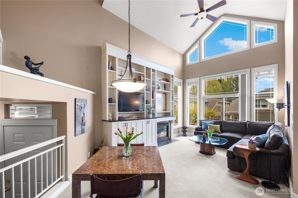Photo of 8630 113th Lane NE, Kirkland, WA 98033 (MLS # 2564682)