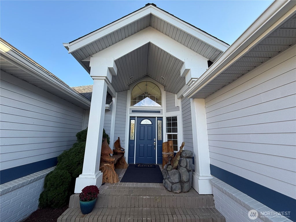 Photo of 2557 Lakeridge Drive, Ferndale, WA 98248 (MLS # 2579238)