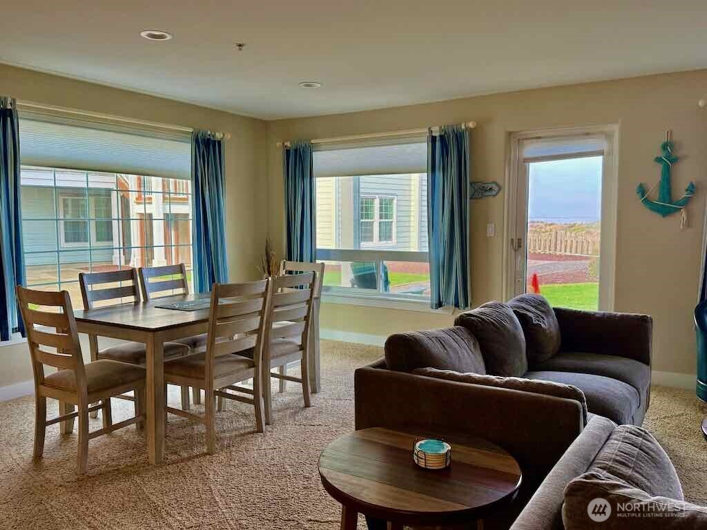 1600 W Ocean Avenue 910