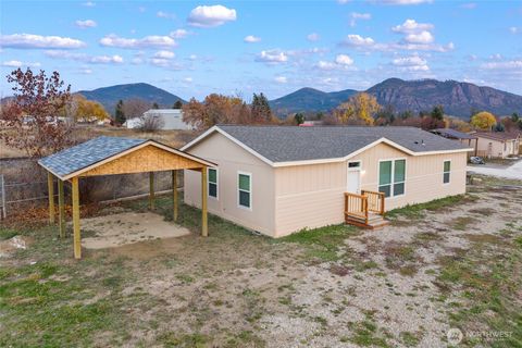 Photo of 906 Valley Avenue, Chewelah, WA 99109 (MLS # 2455639)