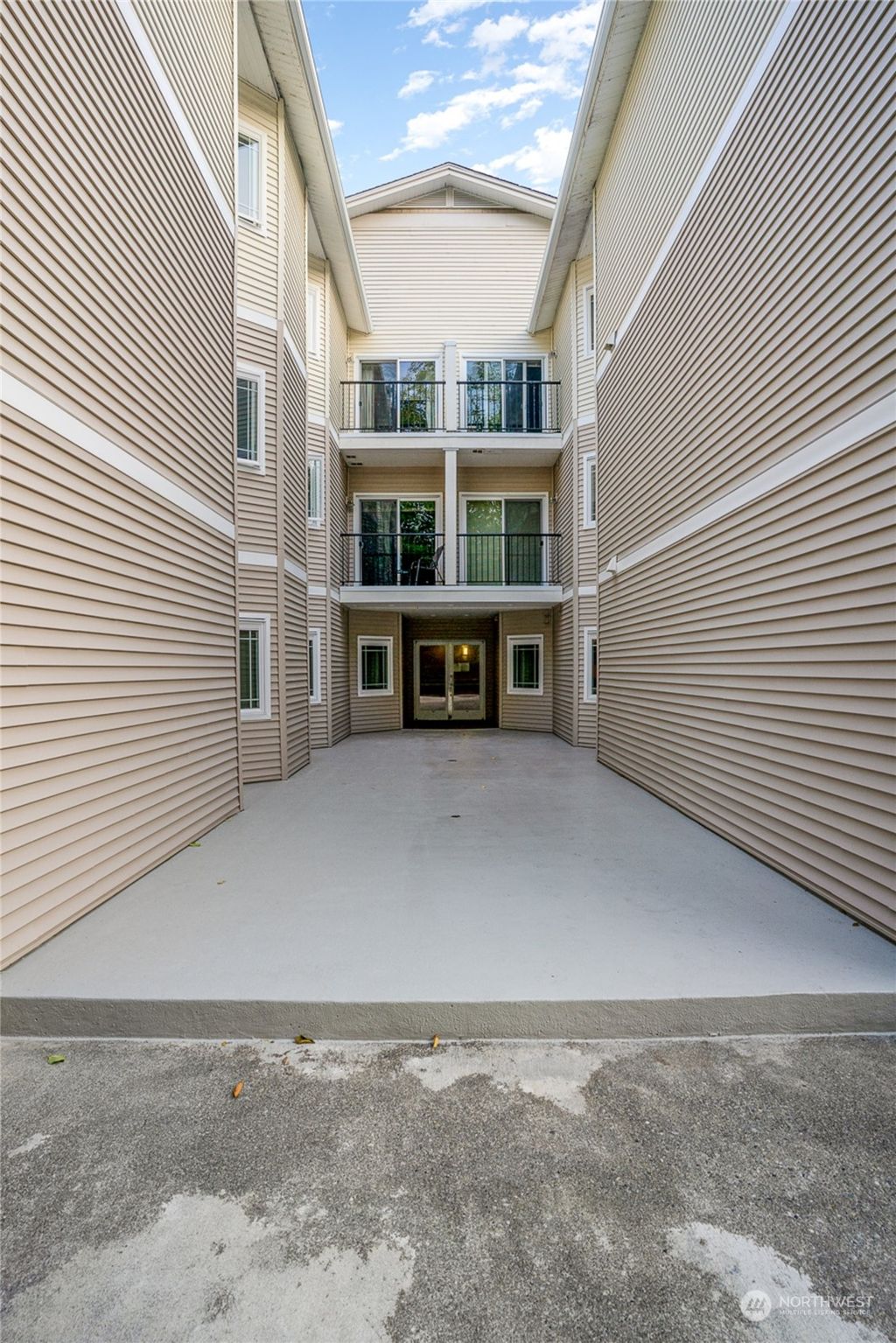 Photo of 15000 Juanita Drive NE #307, Kenmore, WA 98028 (MLS # 2156916)