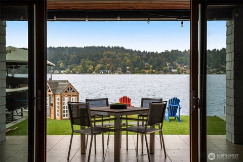 Photo of 6433 Ripley Lane SE, Renton, WA 98056 (MLS # 2587729)
