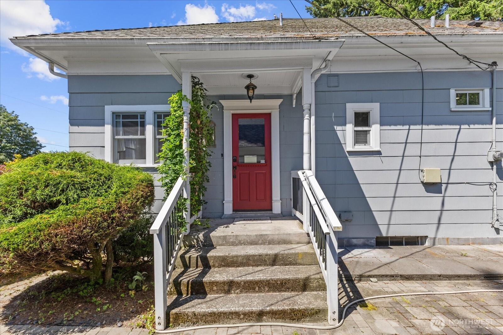 403 N Macleod Avenue