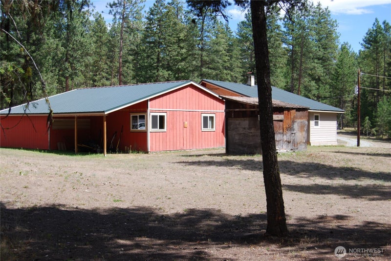 31 Summit Lake Rd