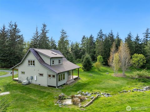 411 Peters Road Greenbank WA 98253