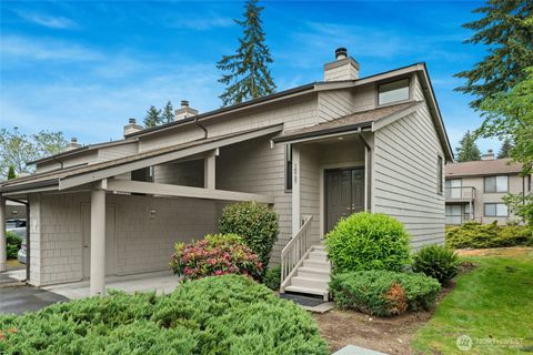 Photo of 14727 NE 35th Street, Bellevue, WA 98007 (MLS # 2530175)