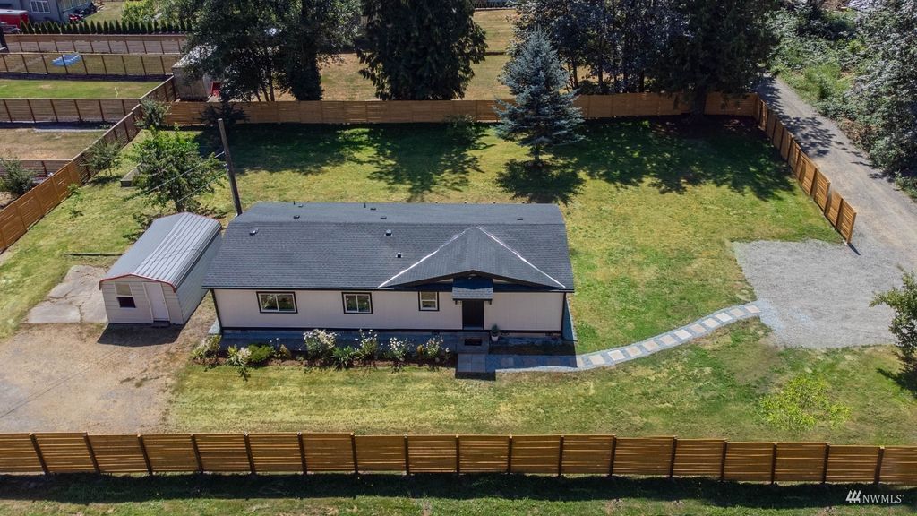 Photo of 35805 51 Avenue S, Auburn, WA 98001 (MLS # 1977902)