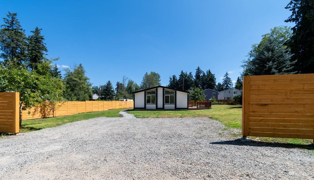 Photo of 35805 51 Avenue S, Auburn, WA 98001 (MLS # 1977902)