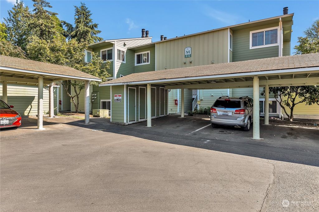 Photo of 22246 24th Avenue S #M91, Des Moines, WA 98198 (MLS # 2273906)