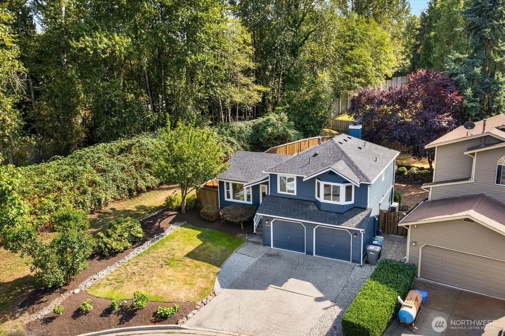 Photo of 11849 NE 105th Lane, Kirkland, WA 98033 (MLS # 2431964)