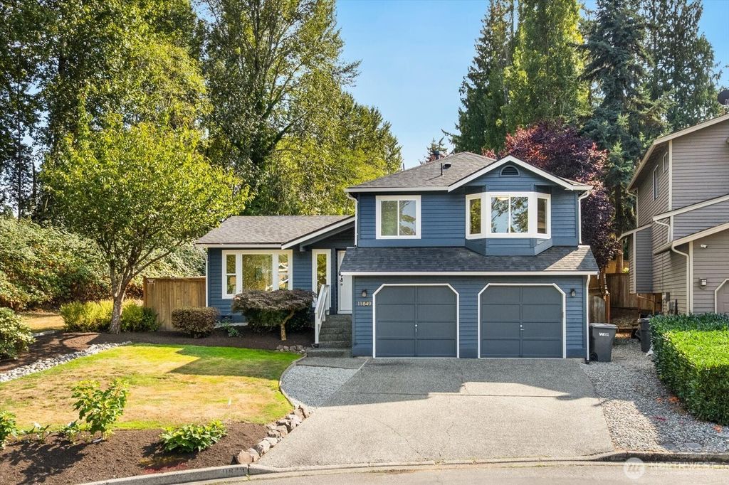 Photo of 11849 NE 105th Lane, Kirkland, WA 98033 (MLS # 2431964)