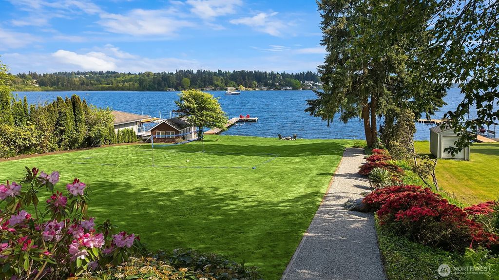 Photo of 8625 NE Juanita Drive, Kirkland, WA 98034 (MLS # 2521130)