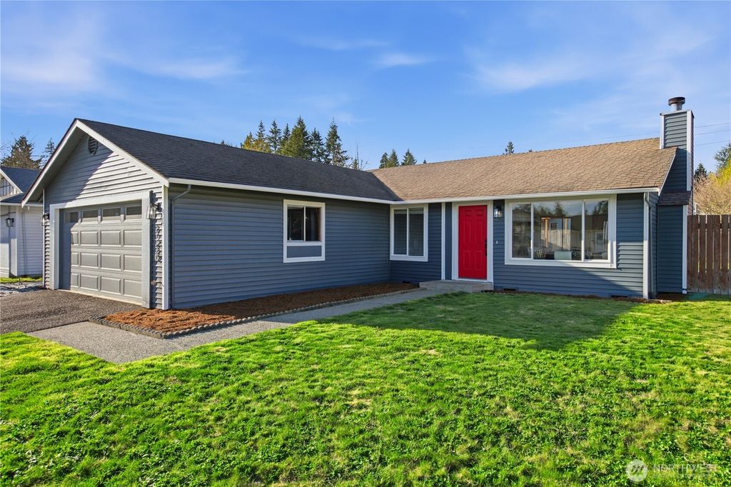 Photo of 21720 SE 237th Street, Maple Valley, WA 98038 (MLS # 2502990)