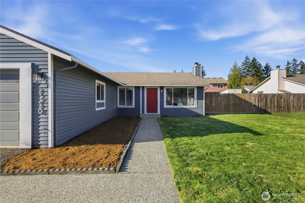 Photo of 21720 SE 237th Street, Maple Valley, WA 98038 (MLS # 2502990)