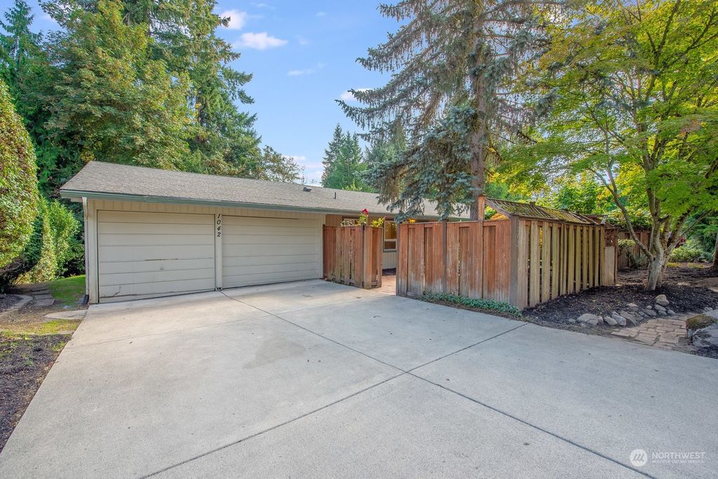 Photo of 1042 168th Avenue SE, Bellevue, WA 98008 (MLS # 2289710)