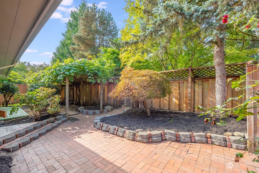 Photo of 1042 168th Avenue SE, Bellevue, WA 98008 (MLS # 2289710)