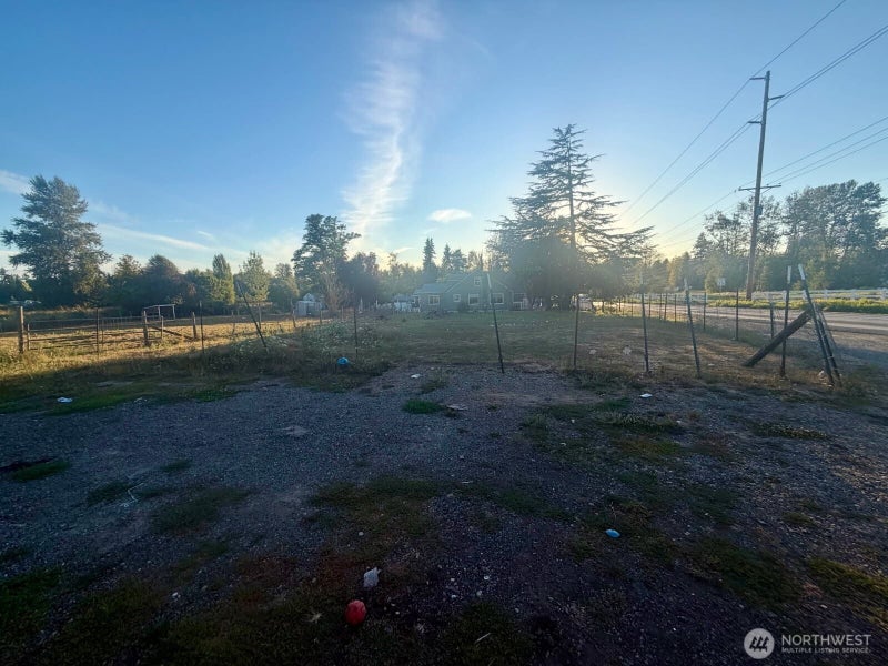 9602 Waller Road E