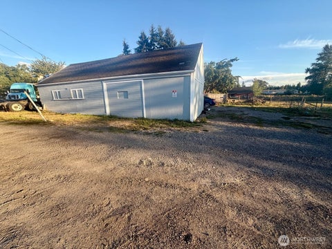 Photo of 9602 Waller Road E, Tacoma, WA 98446 (MLS # 2582458)